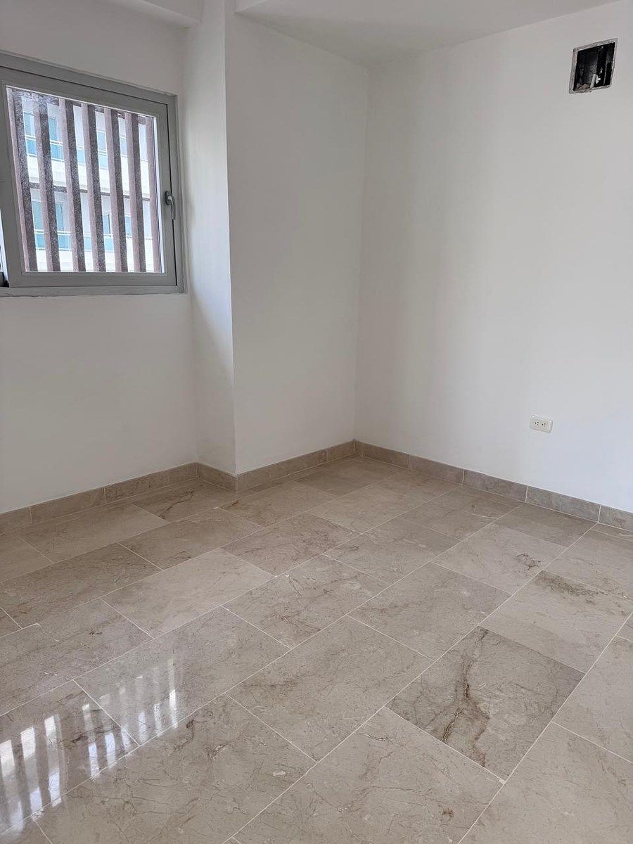 Estudio, foto 4 de 12