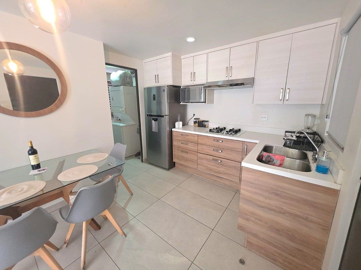 Apartment in La Rioja Residencial, Tijuana, photo 3 of 15