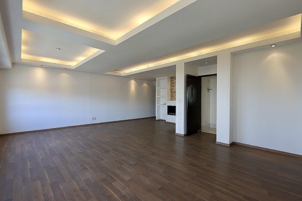 Amplio departamento con chimenea y vista elevada en Villa del Lago, foto 1 de 15