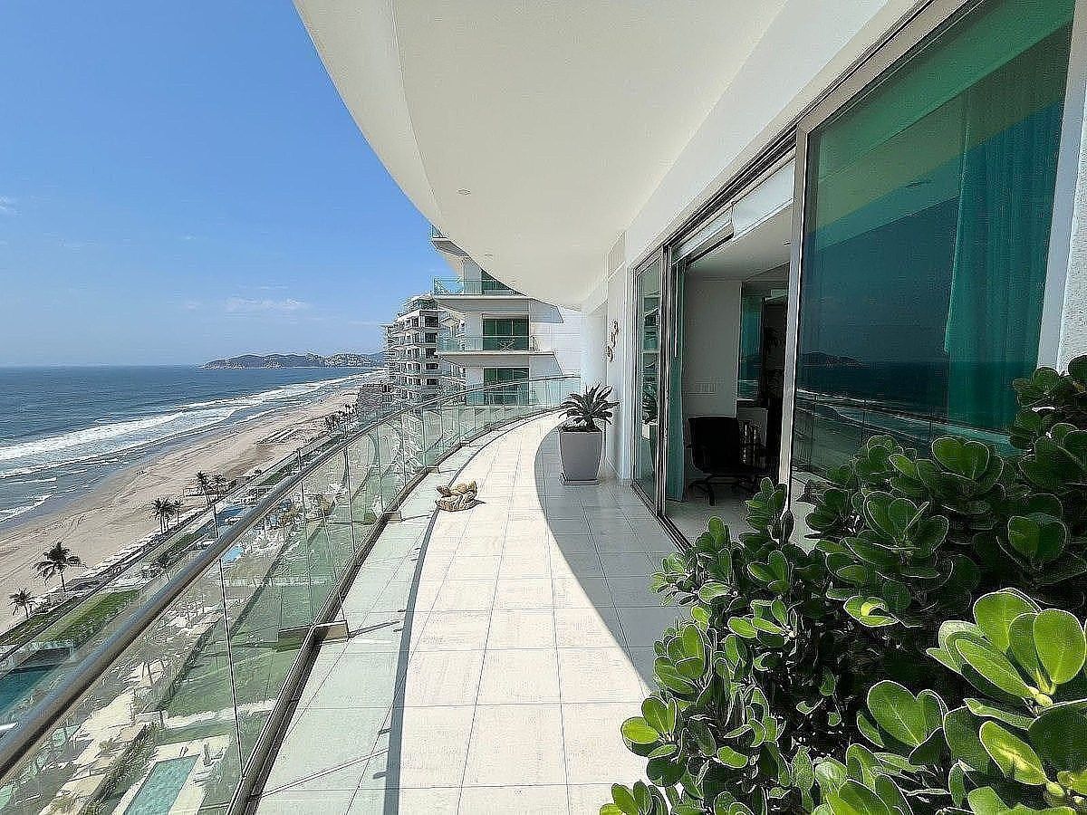 Exclusivo departamento de 402 m² en Costa Ventura con terraza y vista al mar, foto 1 de 14