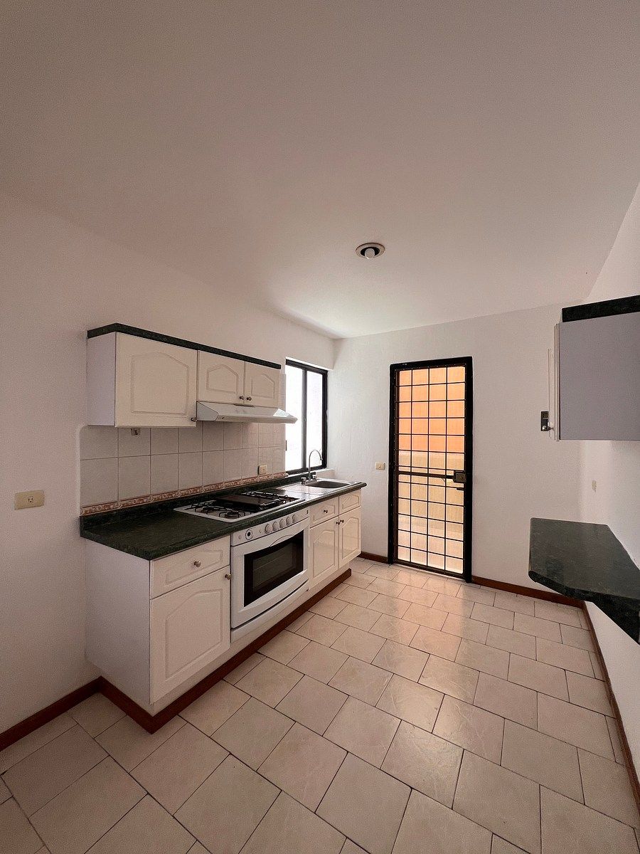 House in Bosque Camelinas, Morelia, photo 4 of 15