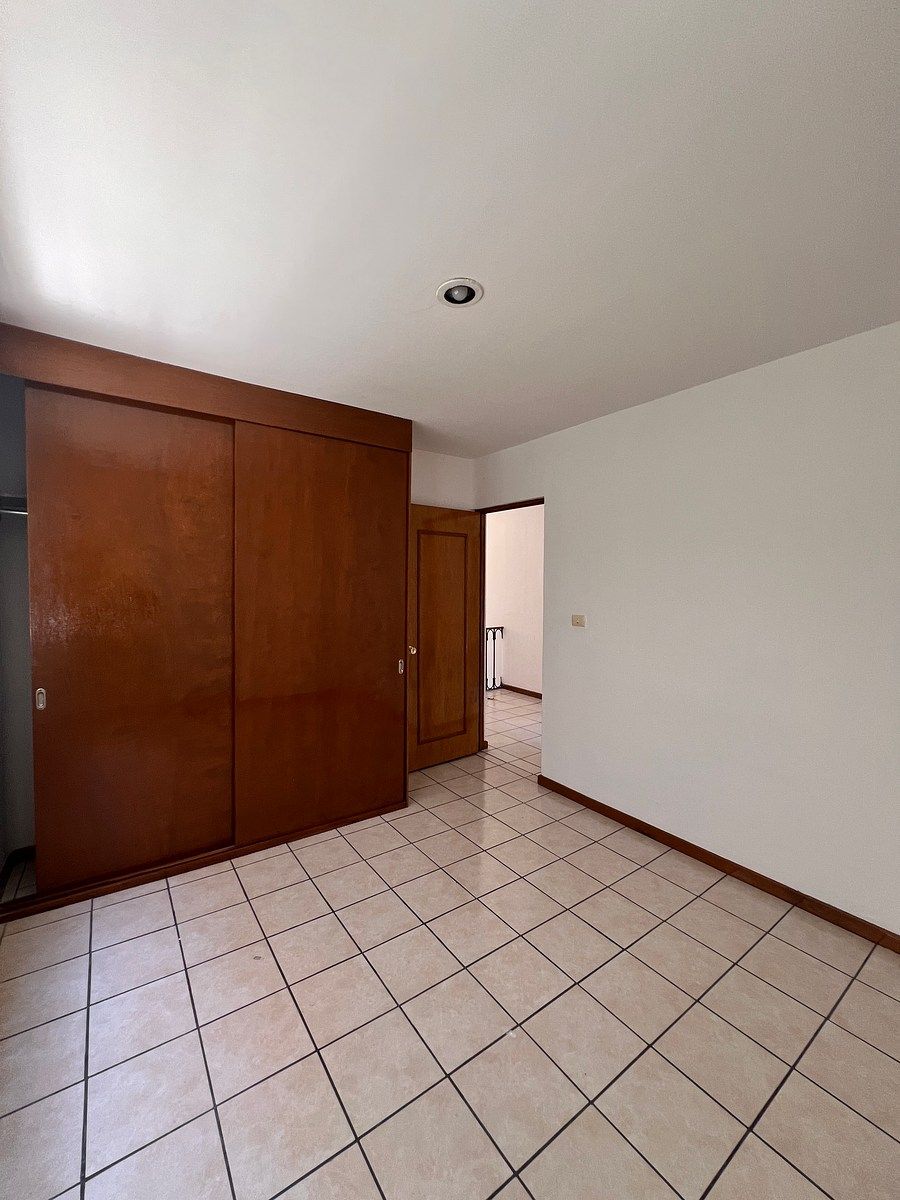 House in Bosque Camelinas, Morelia, photo 12 of 15