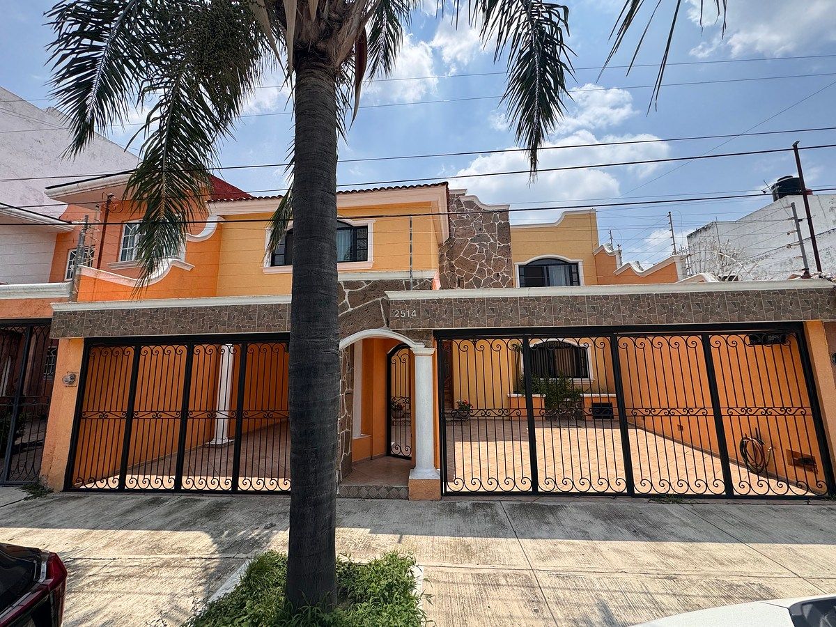 Casa em Bosques de La Victoria, Guadalajara, foto 4 de 41