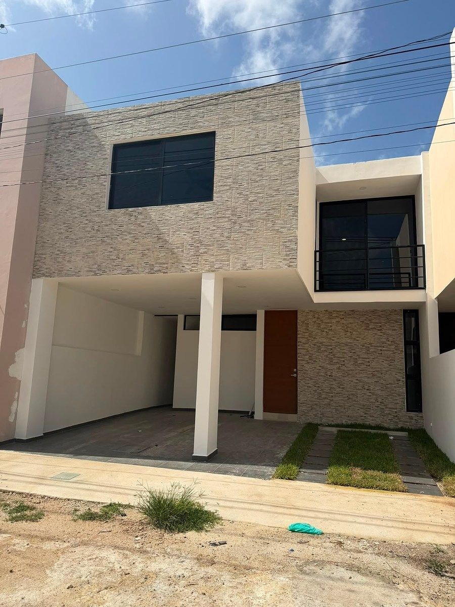 House for rent in Temozón a few blocks from Av. Temozón, photo 1 of 23