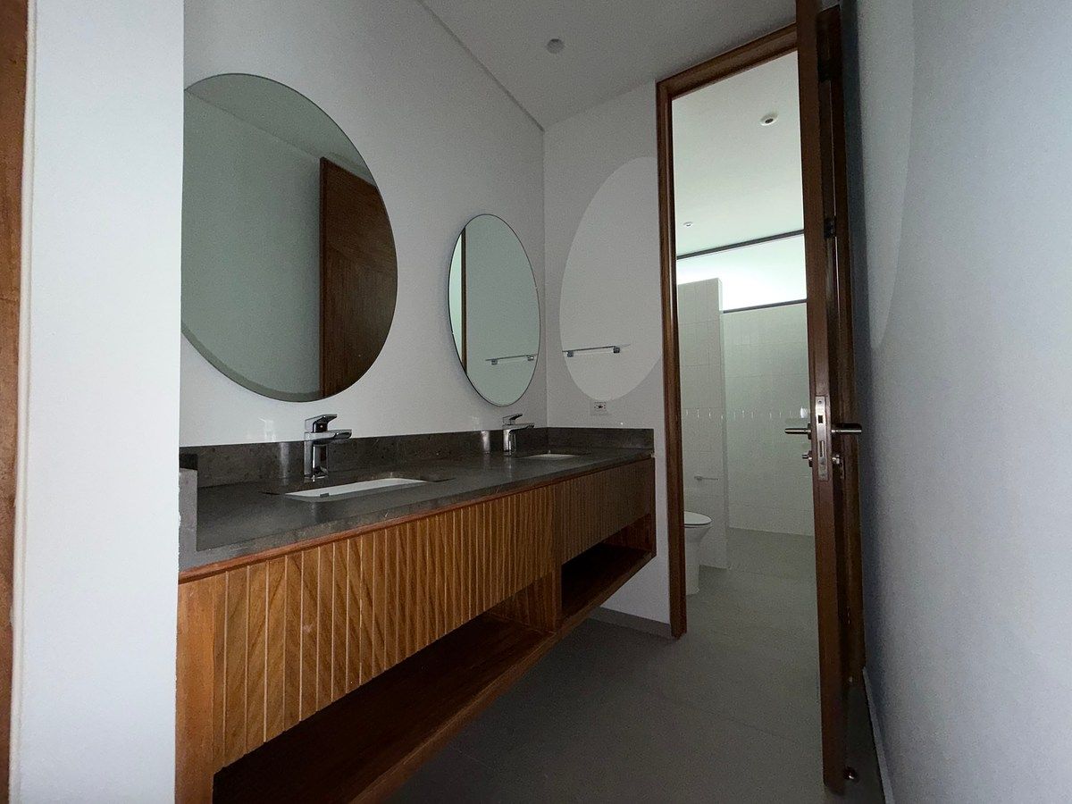 Baño RP, photo 8 of 27