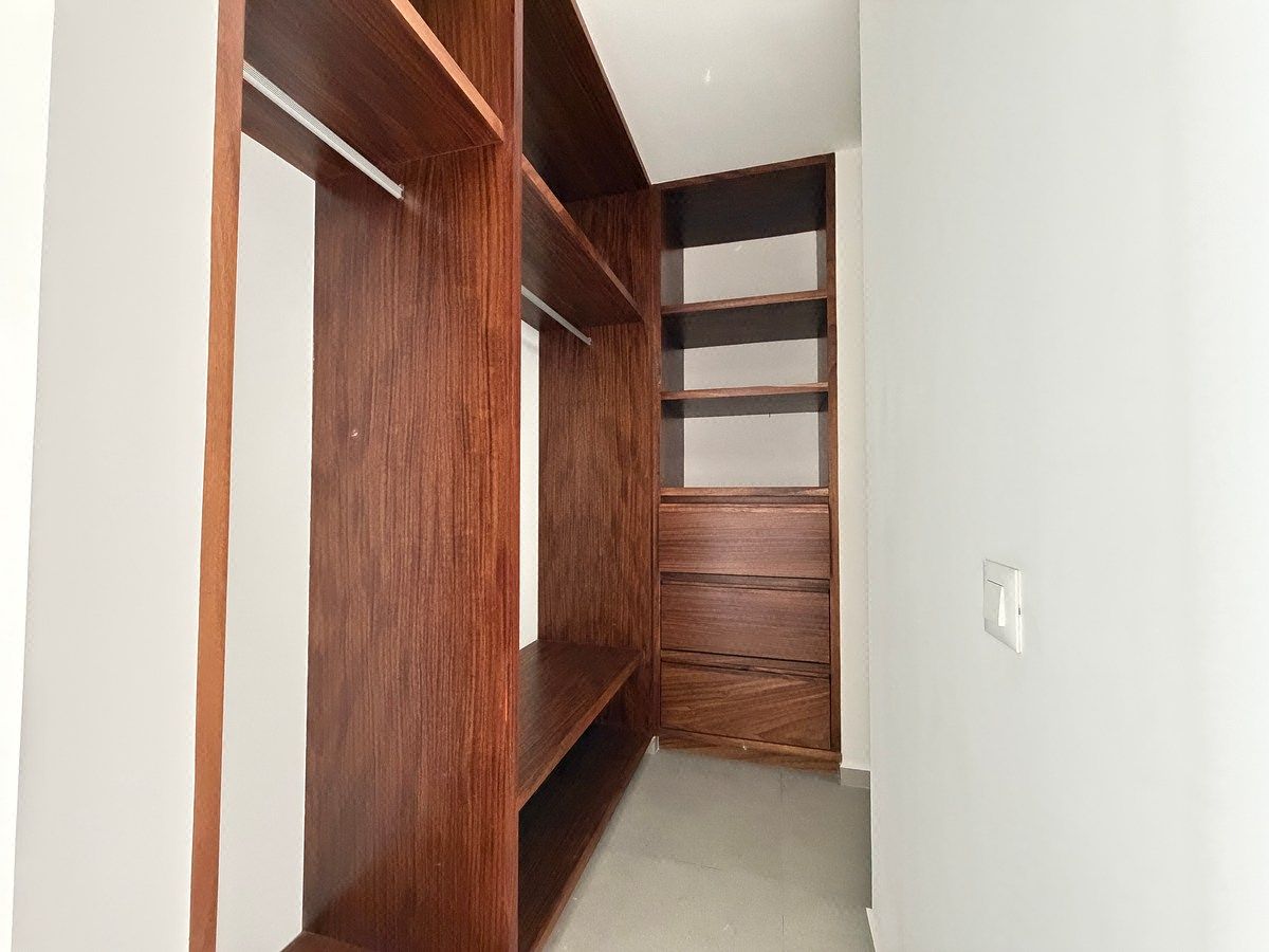 Baño RP, photo 7 of 27