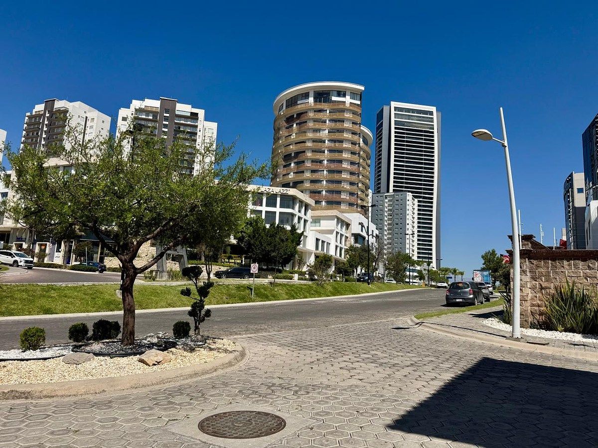 VENTA TERRENO EN PARQUE SICILIA, LOMAS DE ANGELOPOLIS, foto 1 de 12