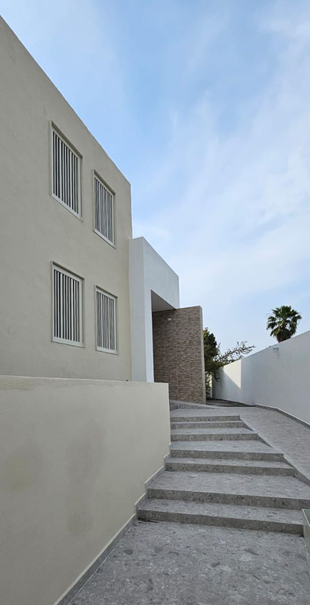 Dos Casas en Venta en Contry, Monterrey N.L, foto 1 de 36