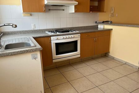 House for sale in Naranjos Juriquilla private community, with study and amenities.