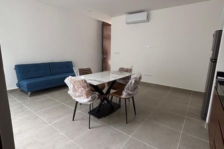 Casa amueblada dentro de privada