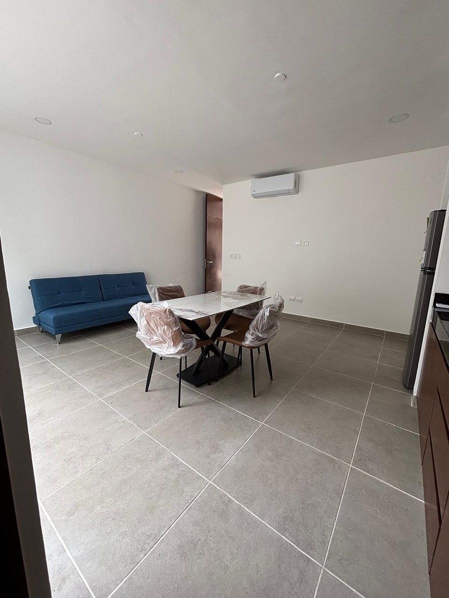 Casa mobiliada dentro de uma área privada, foto 1 de 9