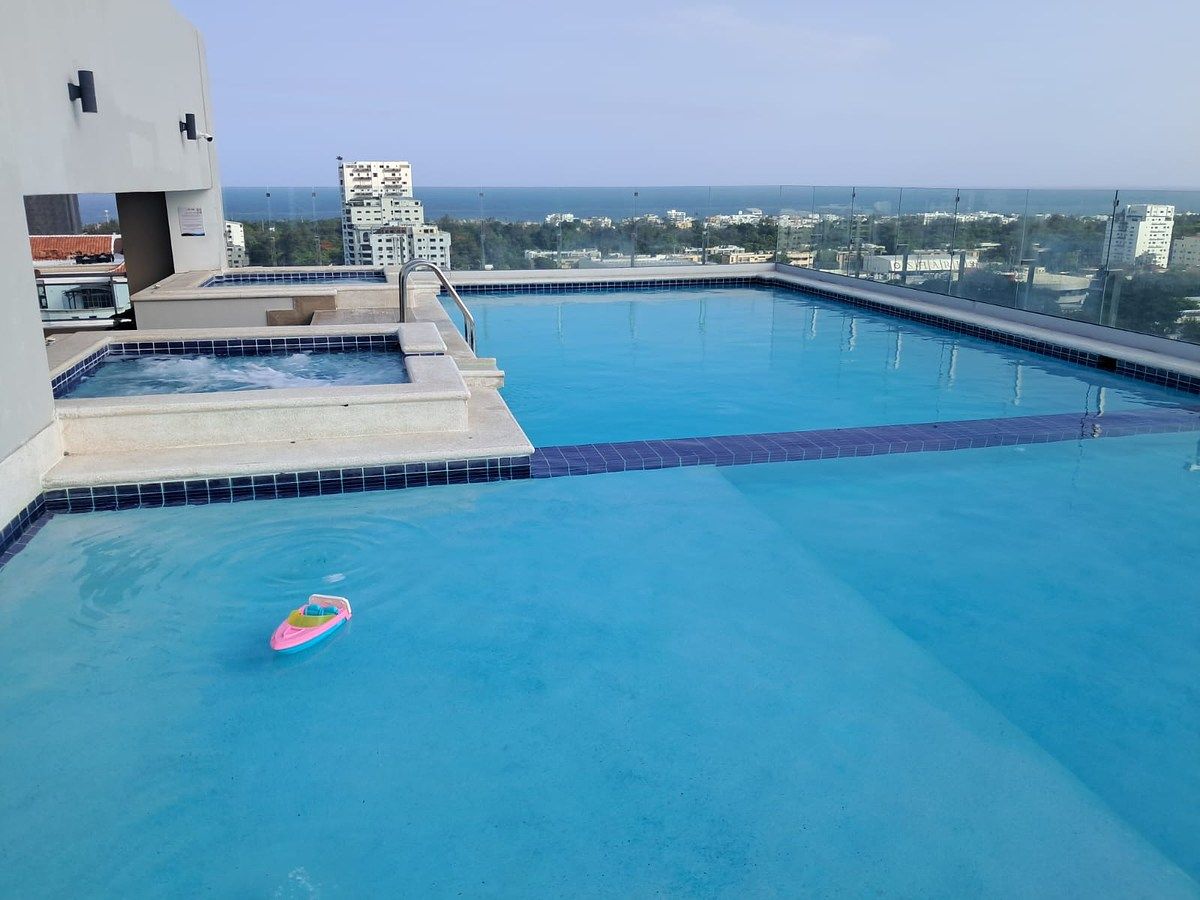 Piscina y Jacuzzi, foto 2 de 26