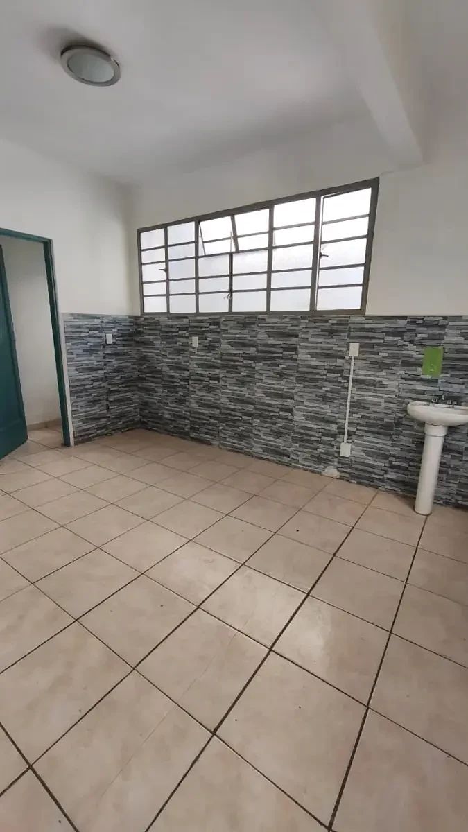 Office in 5 de Mayo, Toluca, photo 12 of 35