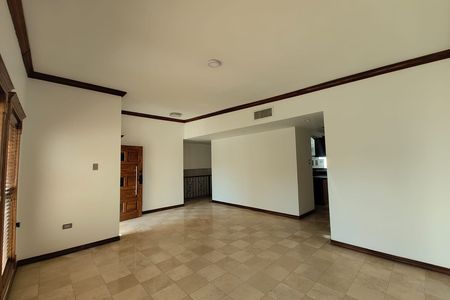 Bosques de San Francisco residence for sale with pool facing park
