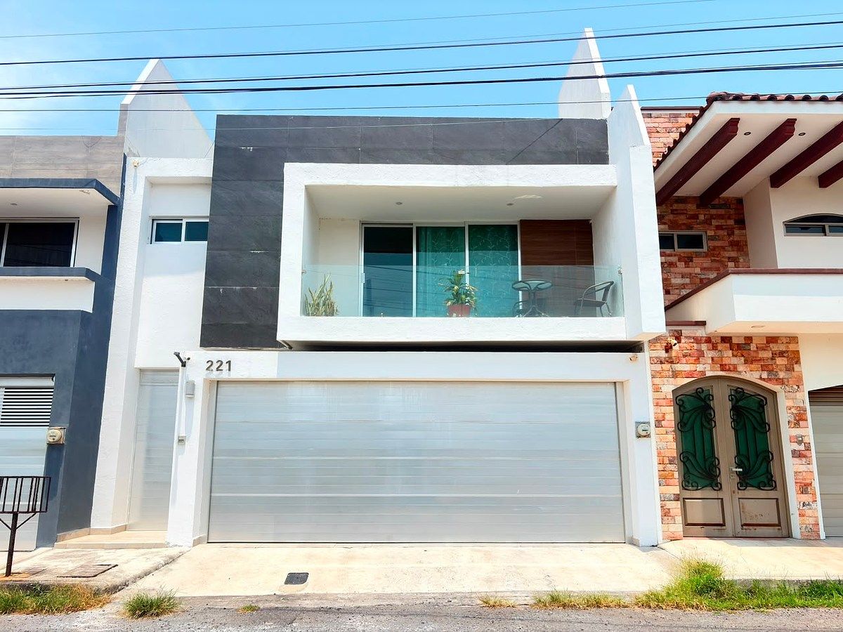Casa en Venta Fracc. Costa de Oro, Boca del Rio., foto 1 de 50