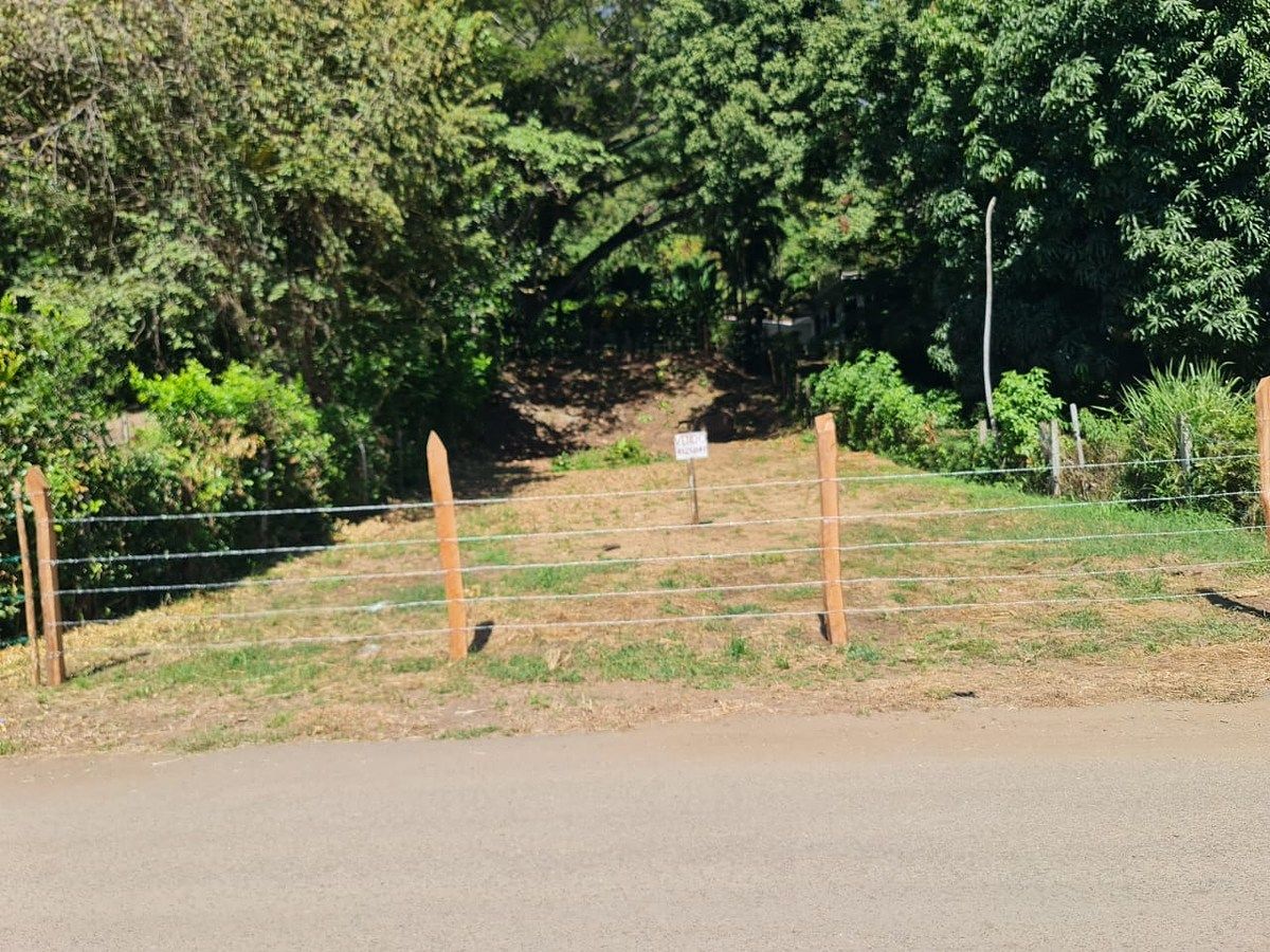 Terreno en Esparza, foto 3 de 4