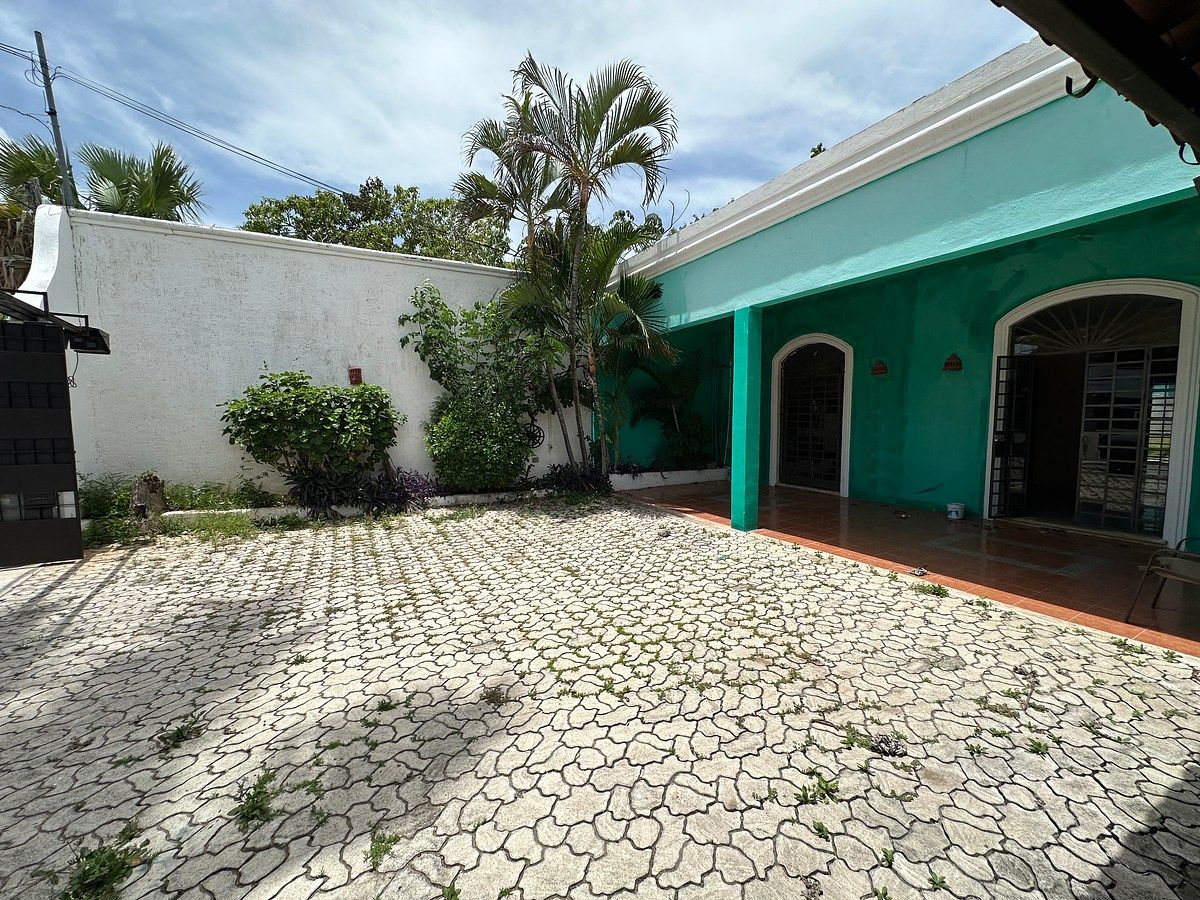 House in Montes de Ame, Mérida, photo 3 of 26