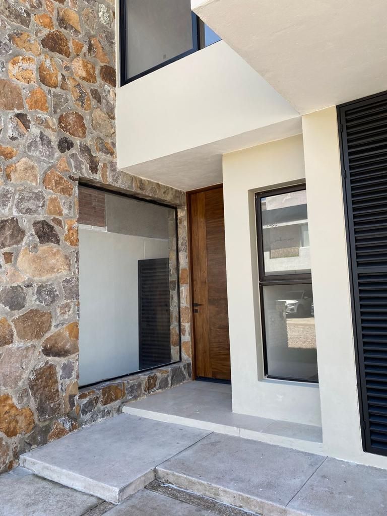 House in Gated Community in Arco de Piedra, Querétaro, photo 5 of 31