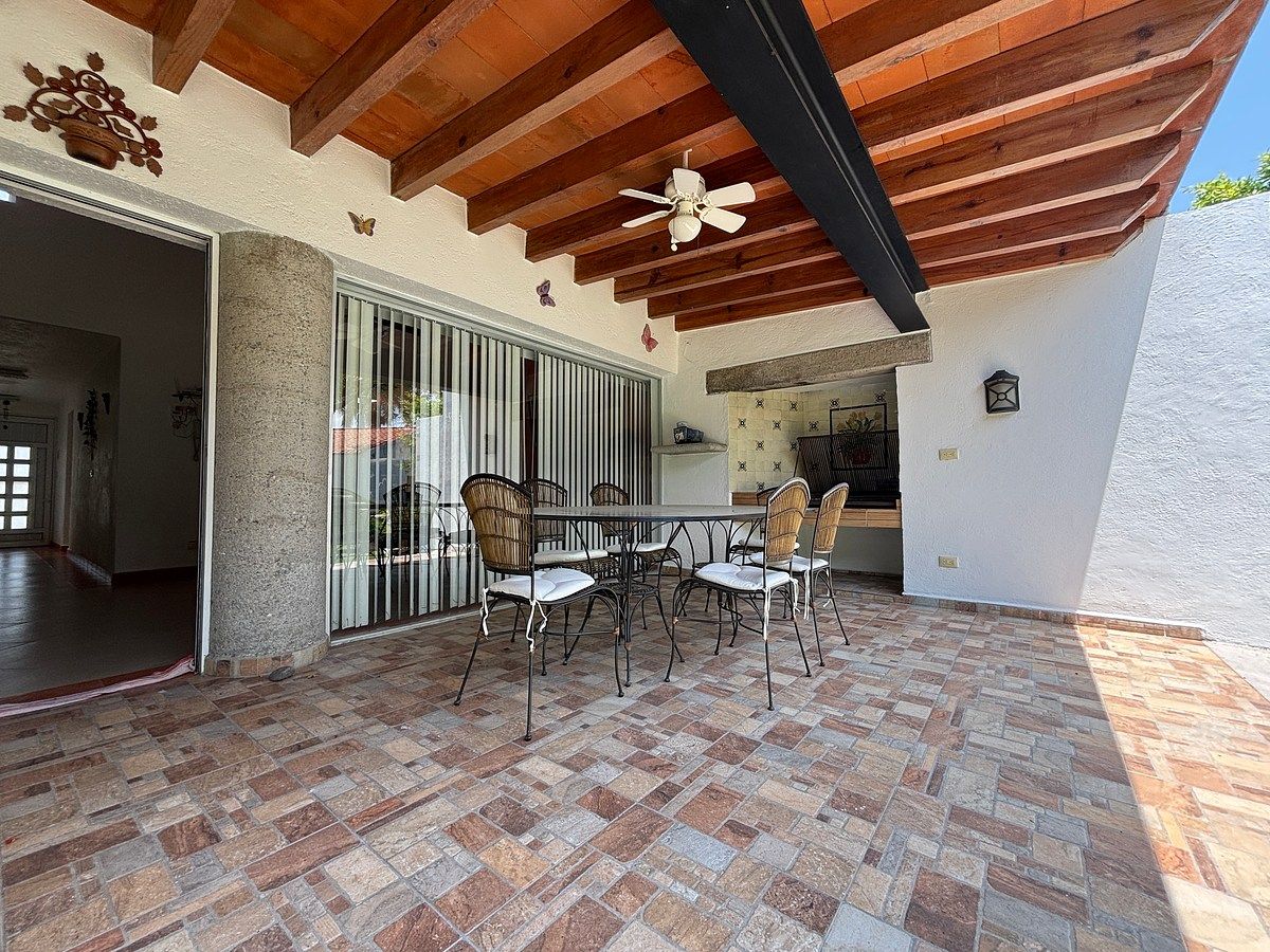 Casa en condominio en Colinas de Santa Fe, Xochitepec, foto 2 de 23