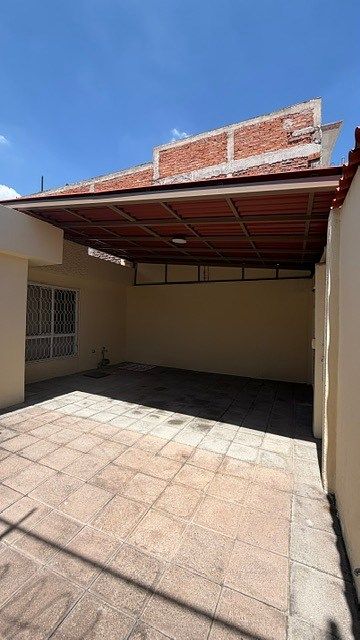 Casa em Ciudad Deportiva, Irapuato, foto 13 de 16