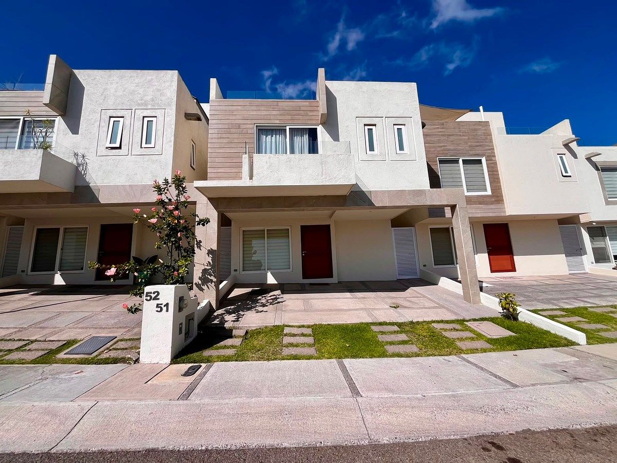 CASA EN VENTA EN SULÉ, ZIBATÁ CON VISTA PANORÁMICA Y ROOF GARDEN, QRO., foto 1 de 19