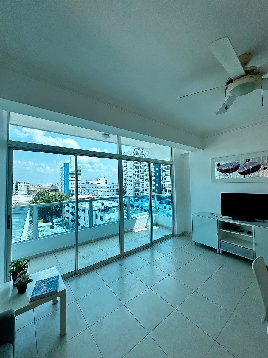 Apartamento en venta  amueblado o sin muebles  en piso alto en Bella Vista, foto 1 de 11