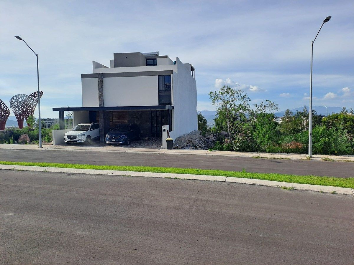vista frontal desde el terreno, foto 8 de 23