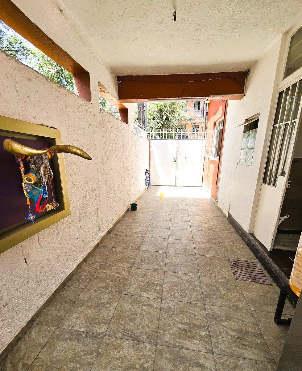 House in Alfonso XIII, Álvaro Obregón, photo 6 of 11