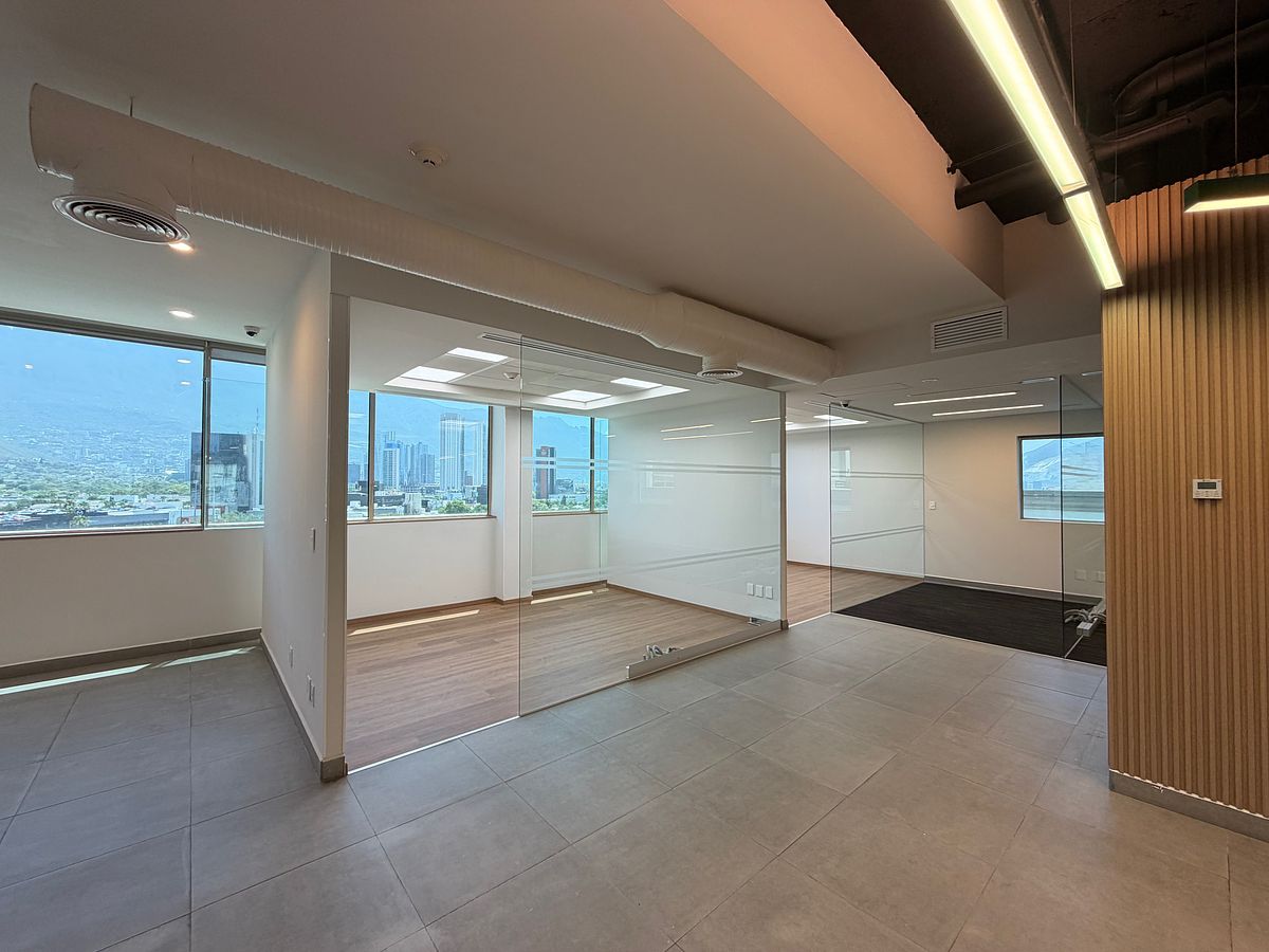 Sala Comercial em Hacienda San Agustin, San Pedro Garza García, foto 5 de 14