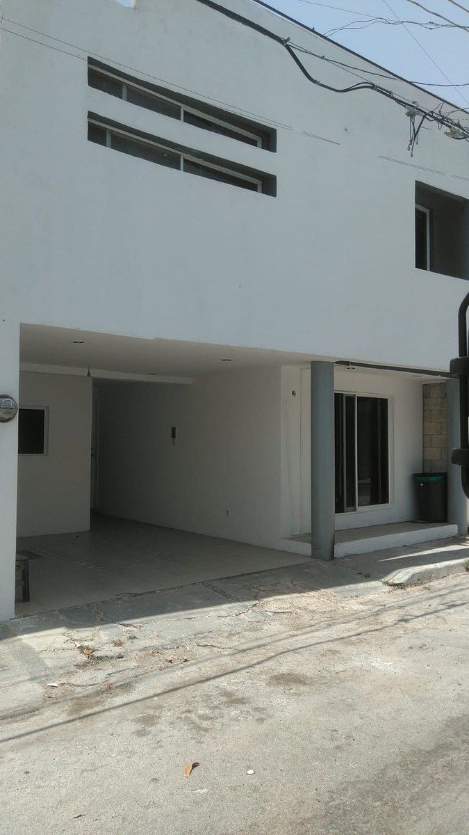 EN RENTA - CASA CON 3 HABITACIONES, foto 1 de 15