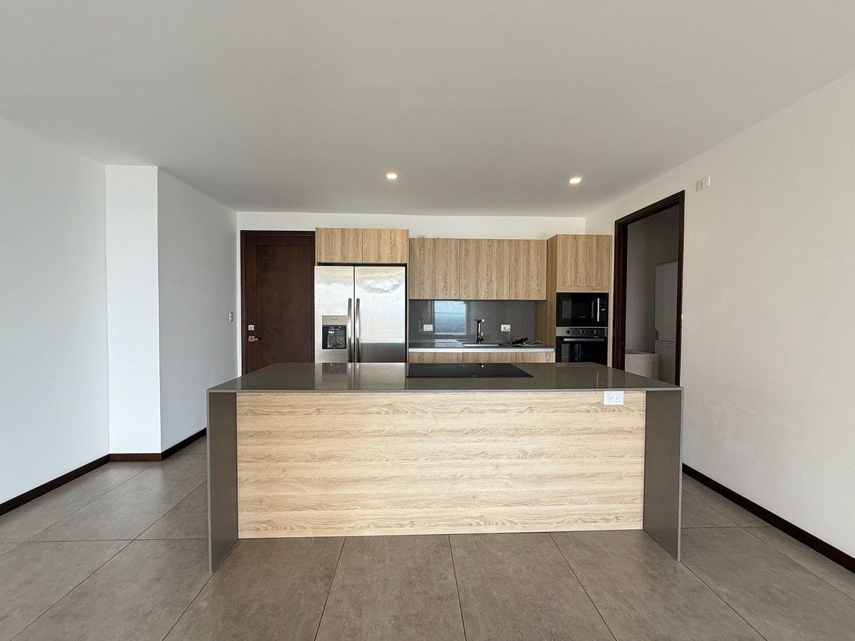 Apartamento en Zona 15, Guatemala, foto 2 de 16