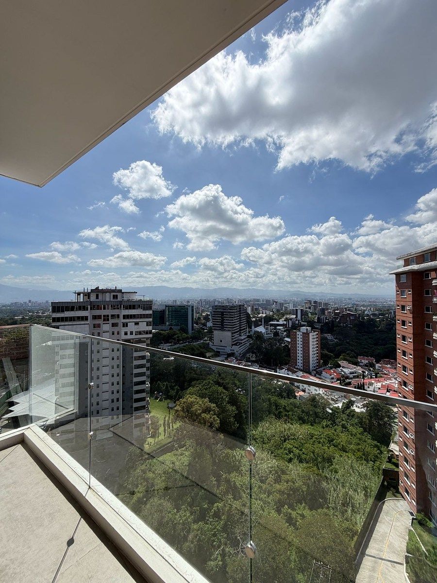 Apartamento en Zona 15, Guatemala, foto 3 de 16