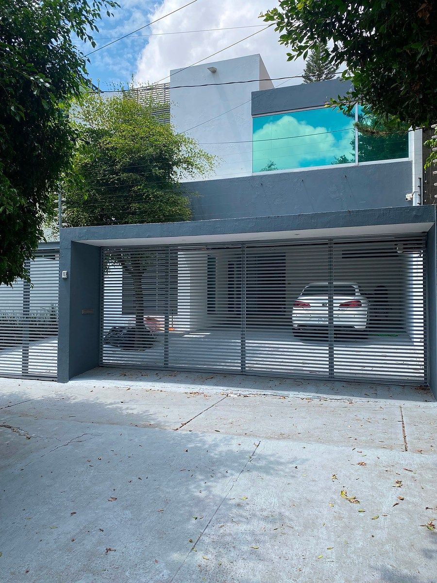 Casa para oficinas o consultorios en MONRAZ, foto 1 de 9