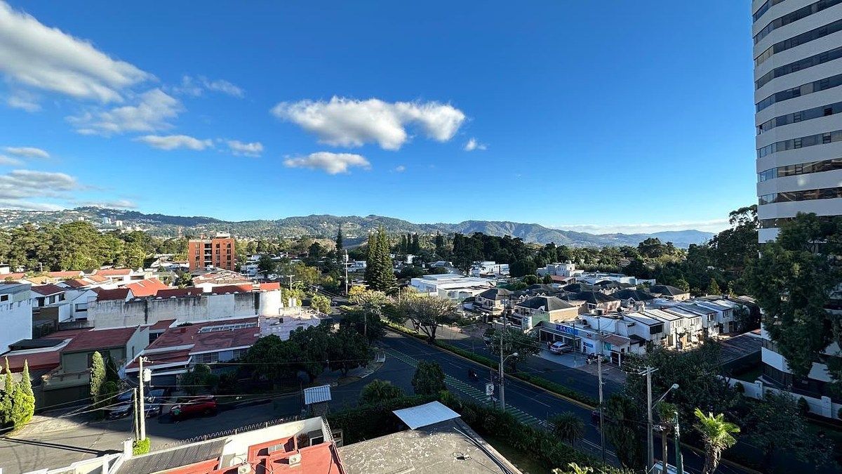 Apartamento en Venta – Reserva 5ta, Zona 14 - Image 3