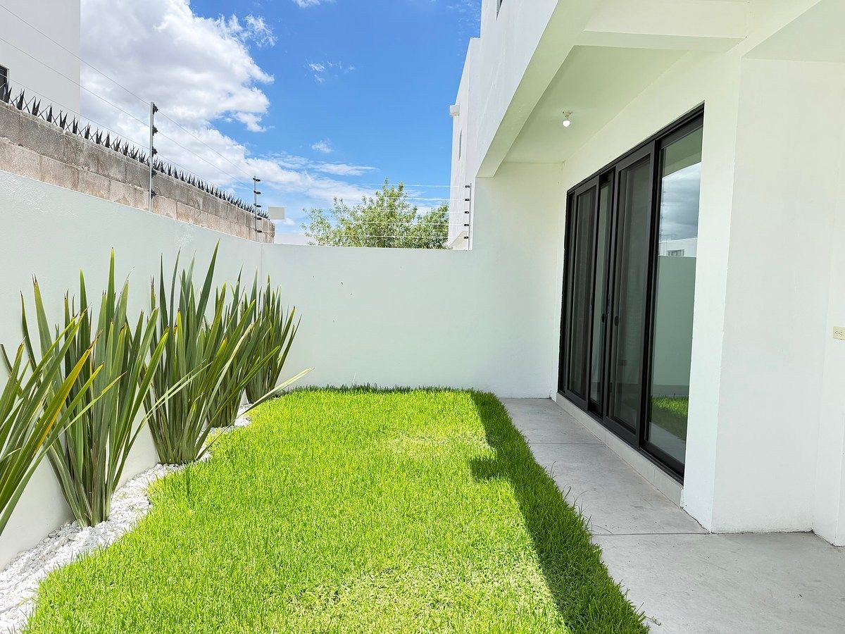 House in Bosques del Valle, Chihuahua, photo 19 of 32