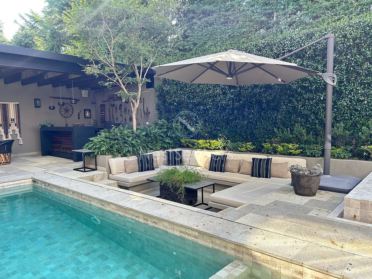 Casa en condominio en Avándaro, Valle de Bravo, foto 2 de 19