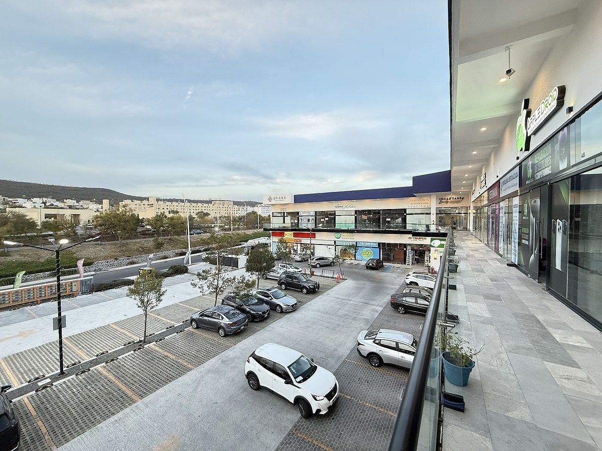 Local comercial en Zákia, El Marqués, foto 2 de 12