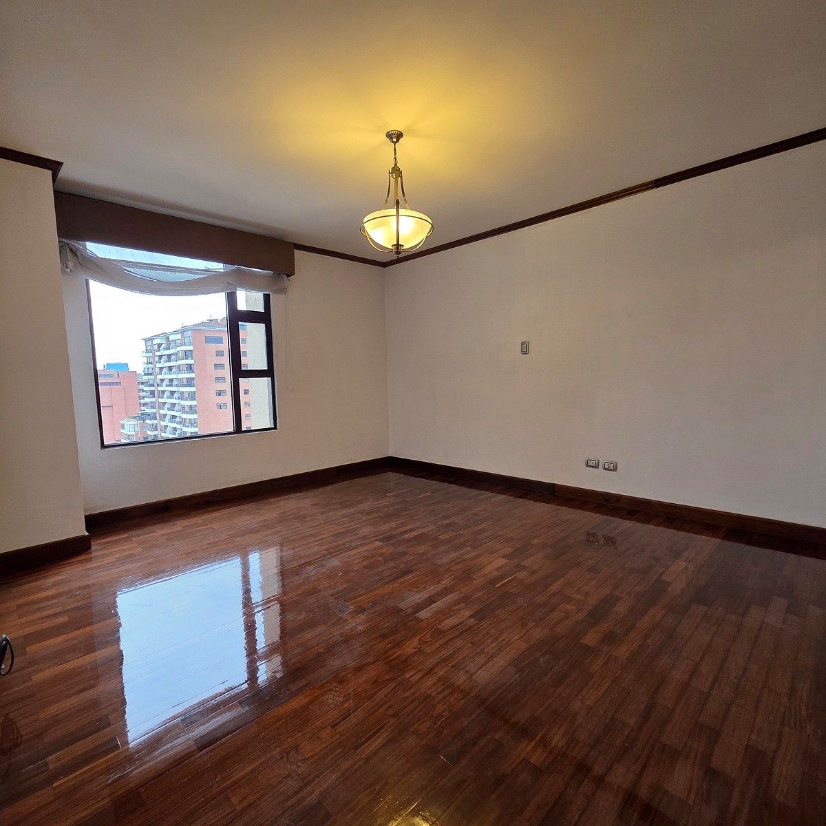 Apartamento en Zona 10, Guatemala, foto 6 de 9