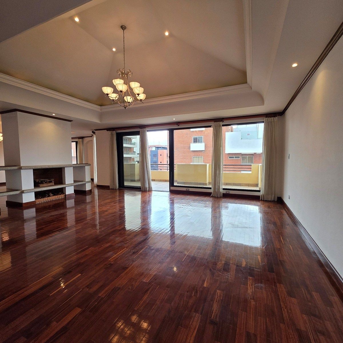 Penthouse en Venta – Zona 10