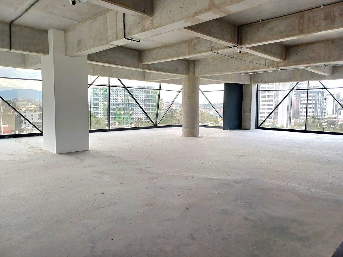 Oficina en Renta – Avenida Reforma, Zona 10 - Image 2
