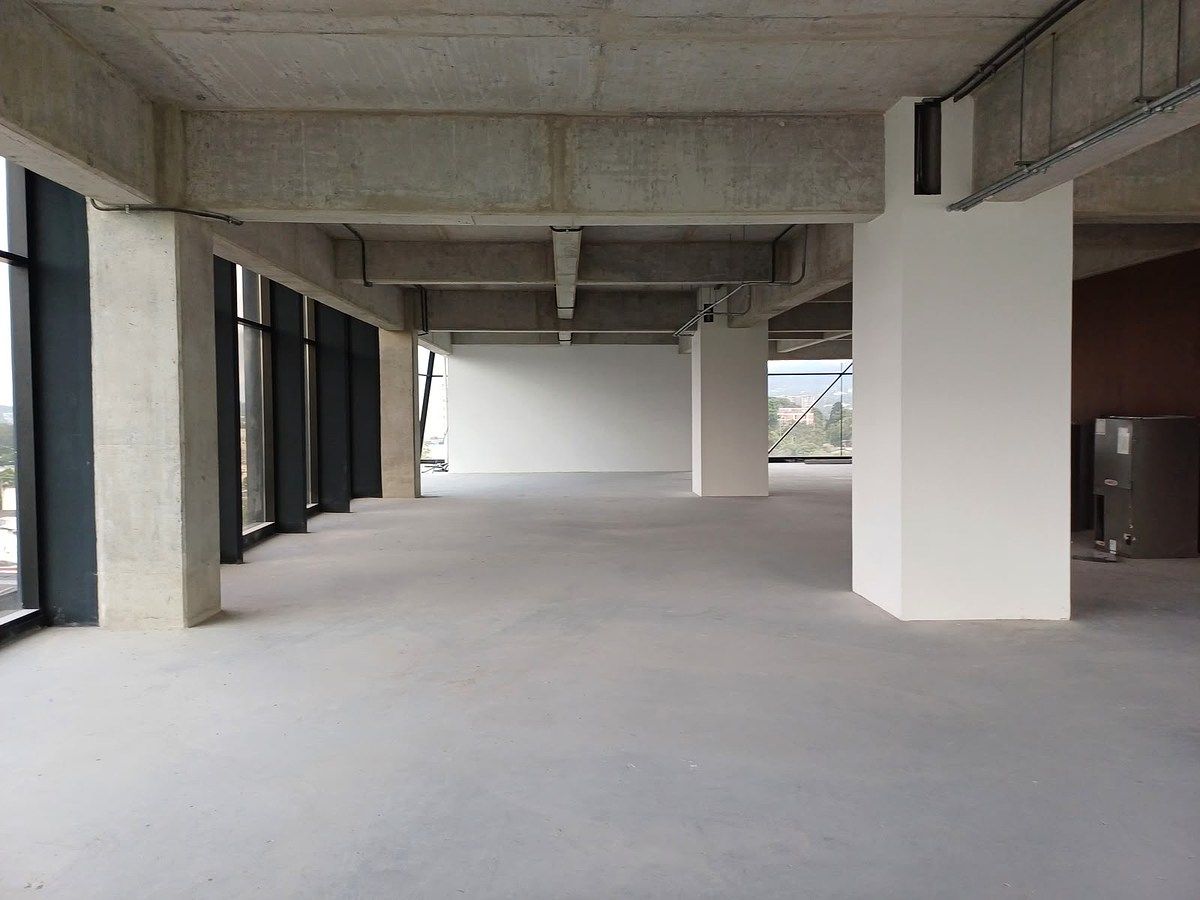 Oficina en Renta – Avenida Reforma, Zona 10 - Image 3