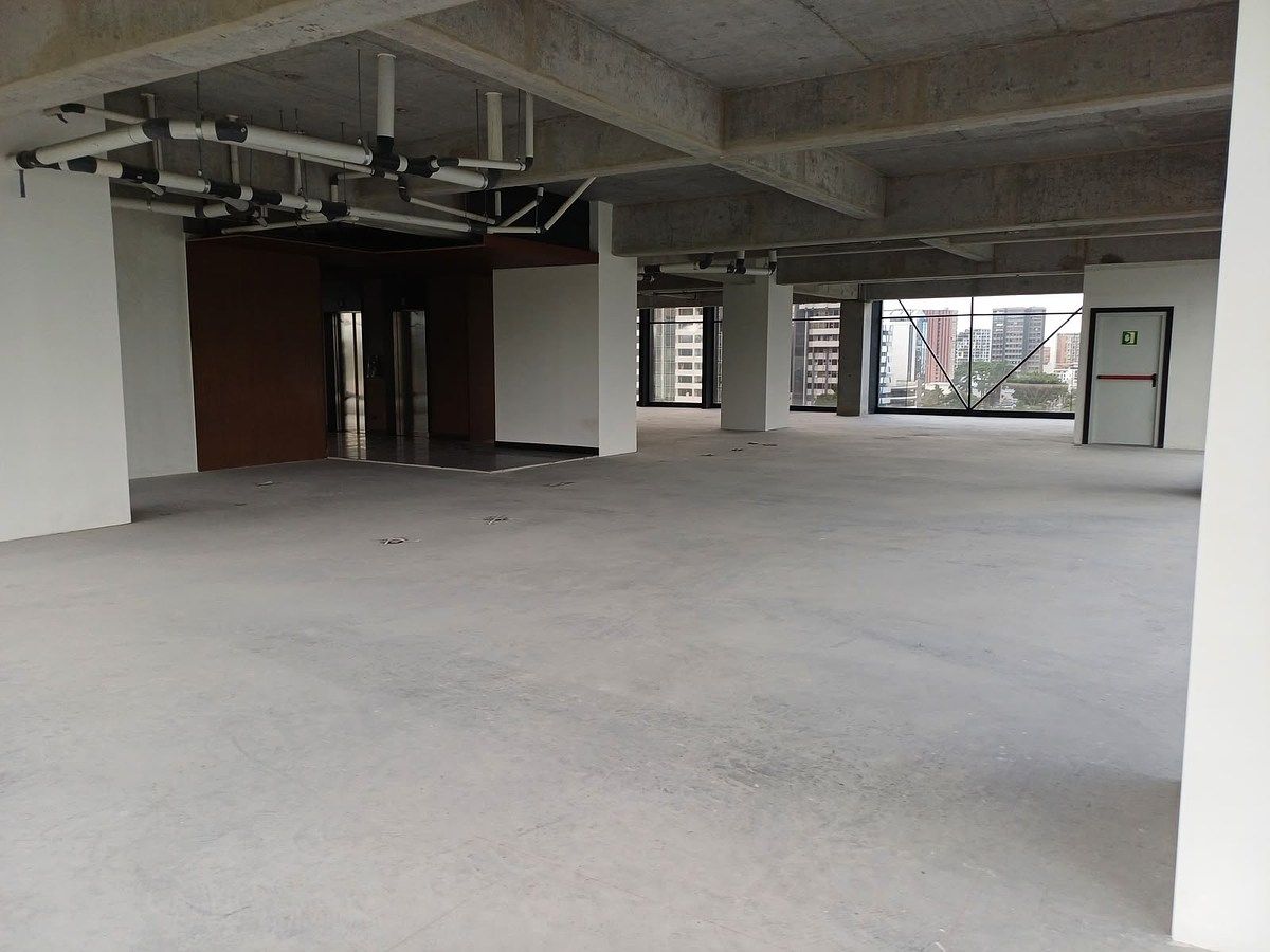 Oficina en Renta – Avenida Reforma, Zona 10 - Image 4