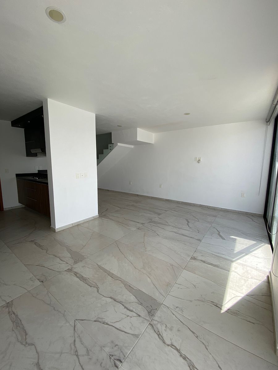 House in Gated Community in Valle Imperial, Zapopan, photo 2 of 14