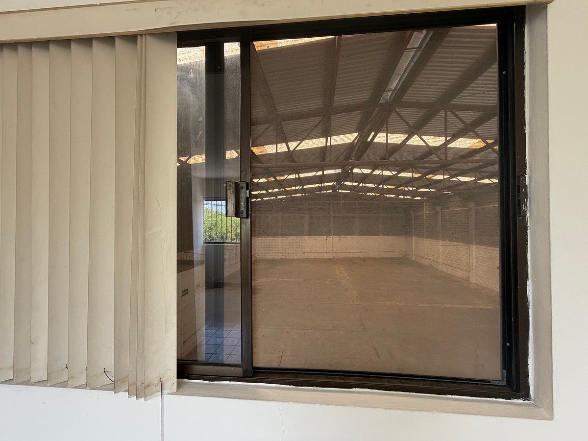 Bodega industrial en Villa San Antonio, Guadalupe, foto 4 de 11
