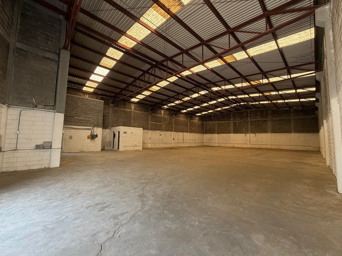 RENTA DE BODEGA INDUSTRIAL EN GUADALUPE, foto 1 de 11