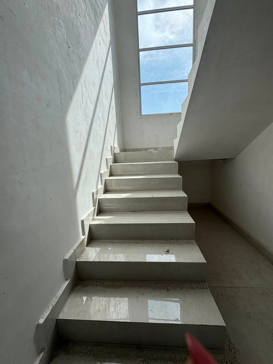 Escaleras a segunda planta, foto 10 de 11
