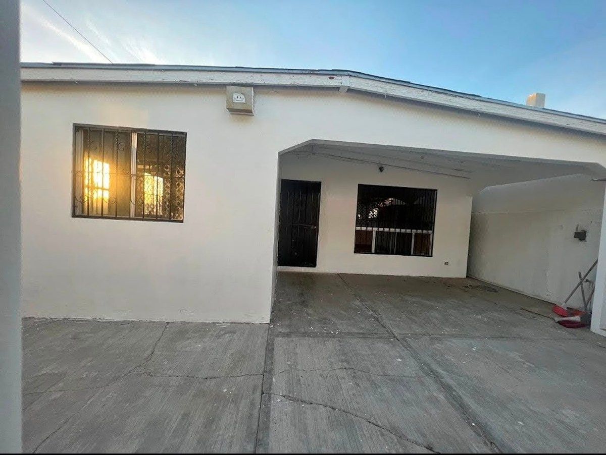 House for Sale in Rosarito with 2 Independent Apartments