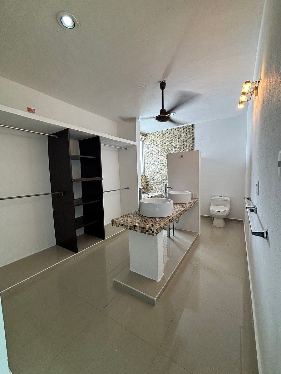 VESTIDOR BAÑO PRINCIPAL, foto 11 de 18