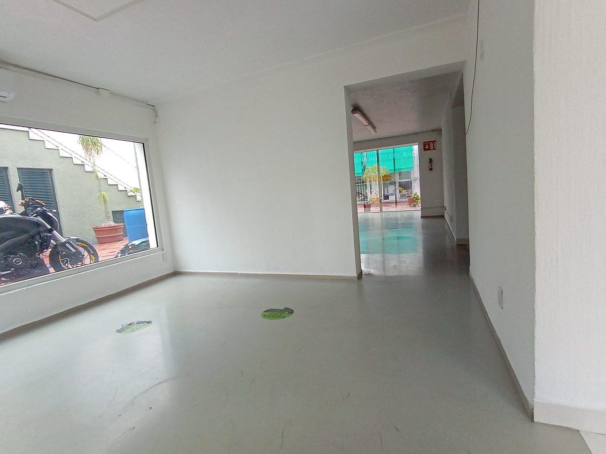 Retail Space in Jardines del Bosque Centro, Guadalajara, photo 4 of 20