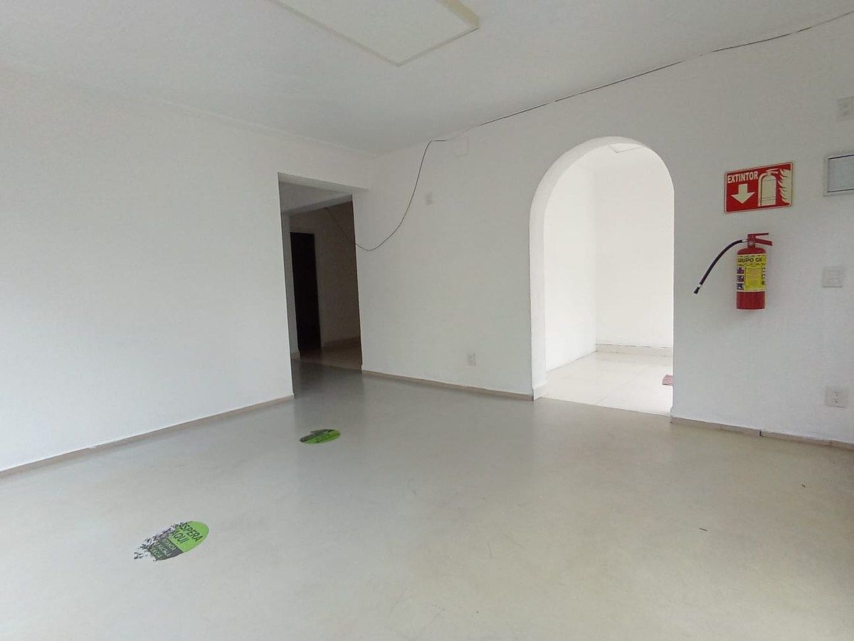 Retail Space in Jardines del Bosque Centro, Guadalajara, photo 12 of 20